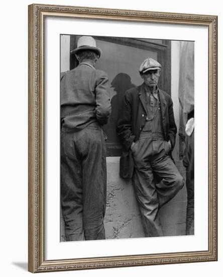 Waiting for twice monthly relief checks at Calipatria, California, 1937-Dorothea Lange-Framed Photographic Print