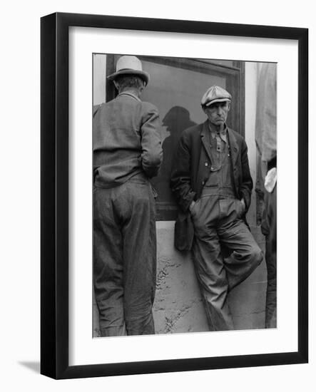 Waiting for twice monthly relief checks at Calipatria, California, 1937-Dorothea Lange-Framed Photographic Print