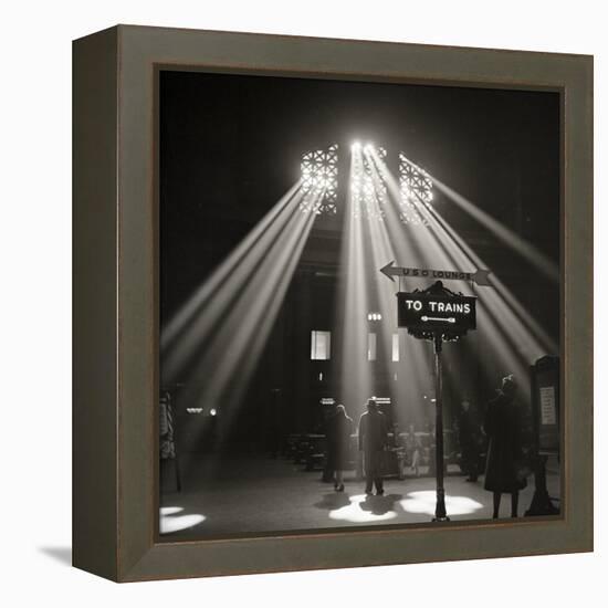 Waiting Room of the Union Station, Chicago-null-Framed Premier Image Canvas