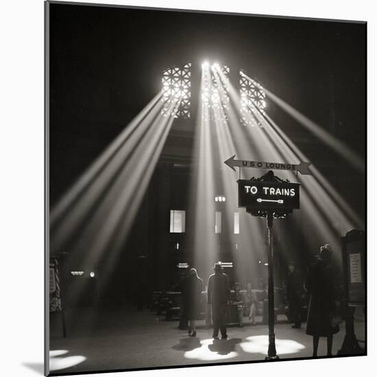 Waiting Room of the Union Station, Chicago-null-Mounted Photographic Print