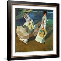Walk on the Beach, 1909-Joaqu?n Sorolla y Bastida-Framed Giclee Print