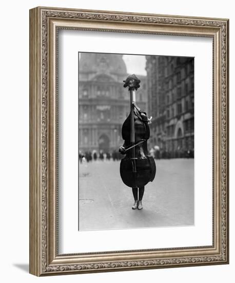 Walking Violin in Philadelphia Mummers' Parade, 1917-Bettmann-Framed Photographic Print