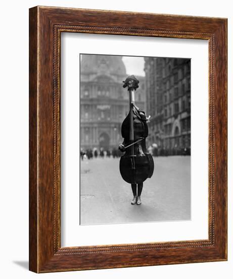 Walking Violin in Philadelphia Mummers' Parade, 1917-Bettmann-Framed Photographic Print