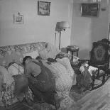 Otters Playing in Bathroom-Wallace Kirkland-Photographic Print