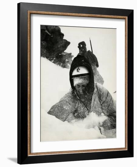 Walter Bonatti-Mario de Biasi-Framed Giclee Print