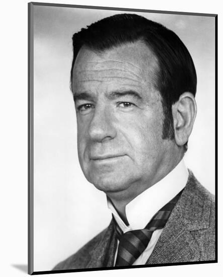 Walter Matthau-null-Mounted Photo