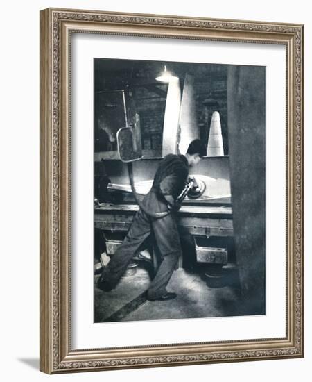 'War effort', 1941-Cecil Beaton-Framed Photographic Print