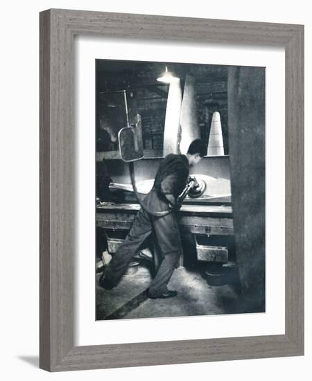 'War effort', 1941-Cecil Beaton-Framed Photographic Print