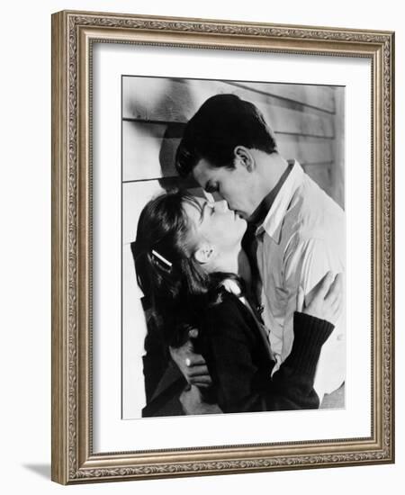 Warren Beatty; Natalie Wood. "Splendor in the Grass" [1961], Directed by Elia Kazan.-null-Framed Photographic Print