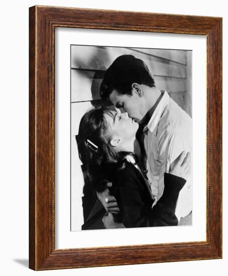 Warren Beatty; Natalie Wood. "Splendor in the Grass" [1961], Directed by Elia Kazan.-null-Framed Photographic Print