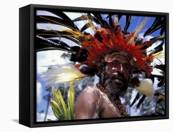 Warrior at Sing Sing Festival, Feathers from a Bird of Paradise, Papua New Guinea, Oceania-Keren Su-Framed Premier Image Canvas