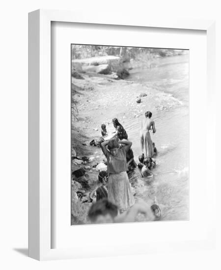 Washing at the River Near Tehuantepec, Mexico, 1929-Tina Modotti-Framed Giclee Print