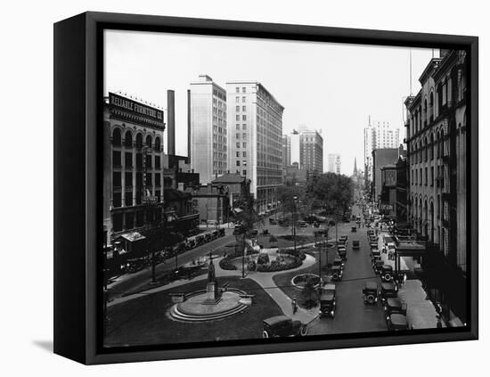Washington Boulevard, Detroit, 1920-null-Framed Premier Image Canvas