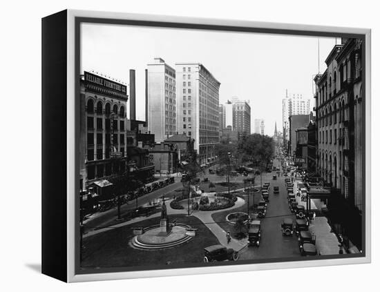 Washington Boulevard, Detroit, 1920-null-Framed Premier Image Canvas