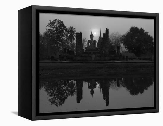 Wat Mahathat, Sukhothai Historical Park, UNESCO World Heritage Site, Sukhothai Province, Thailand,-Ben Pipe-Framed Premier Image Canvas