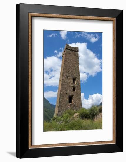 Watchtower of Songgang Tibetan house in the mountain, Ngawa Tibetan and Qiang Autonomous Prefecture-Keren Su-Framed Photographic Print