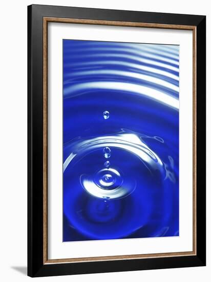 Water Drop Impact, High-speed Photograph-Crown-Framed Photographic Print