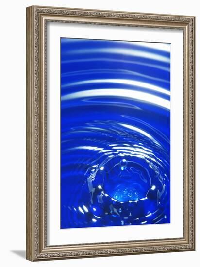 Water Drop Impact, High-speed Photograph-Crown-Framed Photographic Print