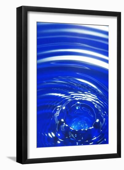 Water Drop Impact, High-speed Photograph-Crown-Framed Photographic Print