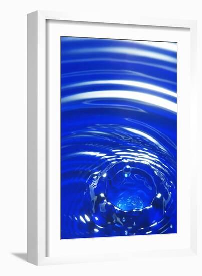 Water Drop Impact, High-speed Photograph-Crown-Framed Photographic Print