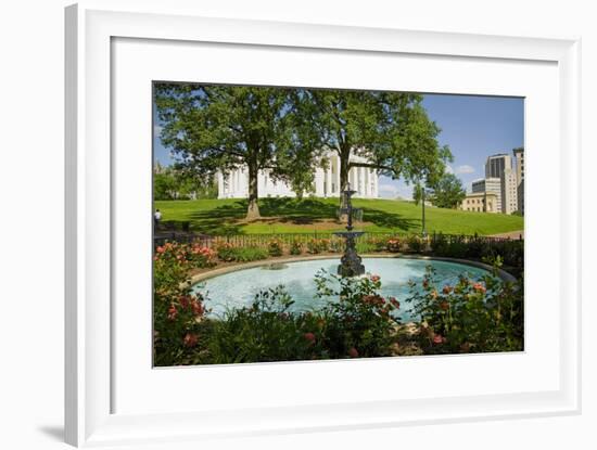 Water fountain and Virginia State Capitol, Richmond Virginia-null-Framed Photographic Print