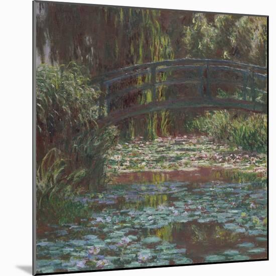 Water Lily Pond, 1900, by Claude Monet, 1840-1926, French Impressionist painting,-Claude Monet-Mounted Art Print