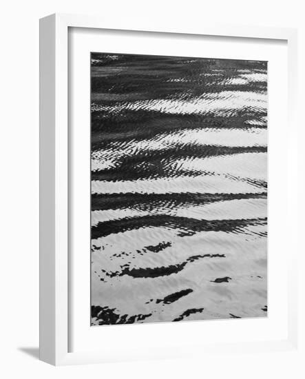 Water ripple-Savanah Plank-Framed Photo