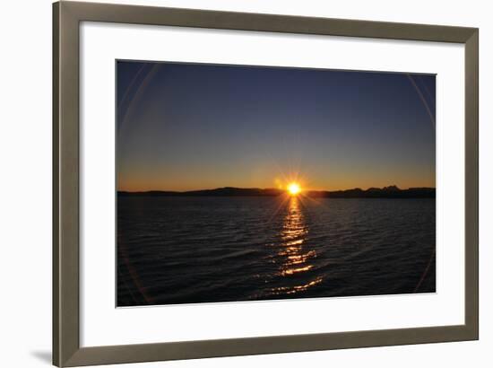 Water Sundown II-Logan Thomas-Framed Photographic Print