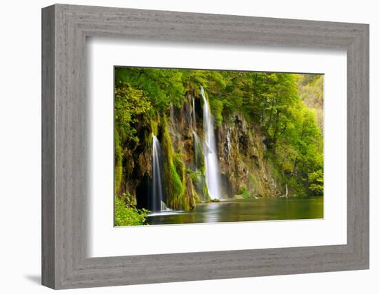 Waterfall-SJ Travel Photo and Video-Framed Photographic Print