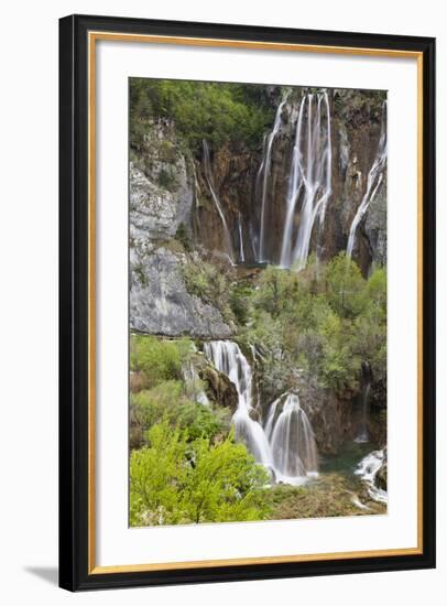 Waterfalls, the Big Fall (Veliki Slap), Plitvice Lakes, Plitvicka Jezera, Croatia-Martin Zwick-Framed Photographic Print