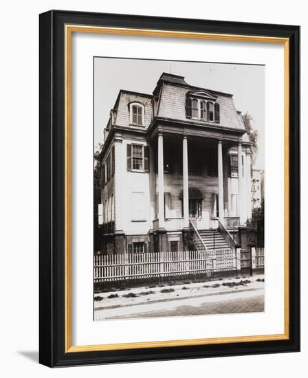 Watt-Pinkney Mansion, 1913-Edwin Levick-Framed Giclee Print