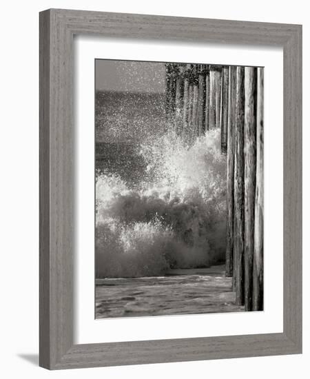 Wave 7-Lee Peterson-Framed Photographic Print