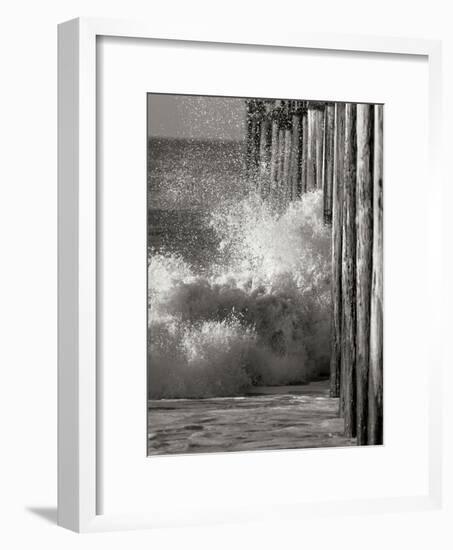 Wave 7-Lee Peterson-Framed Photographic Print