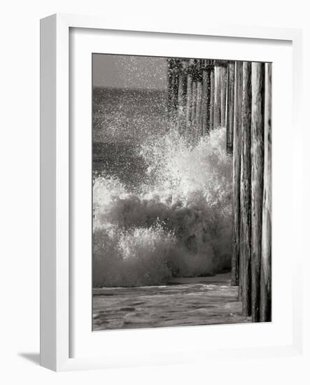 Wave 7-Lee Peterson-Framed Photographic Print