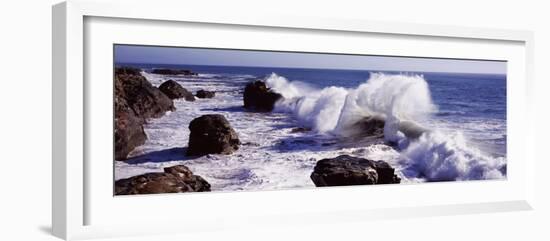 Waves Breaking on the Coast, Santa Cruz, Santa Cruz County, California, USA-null-Framed Photographic Print