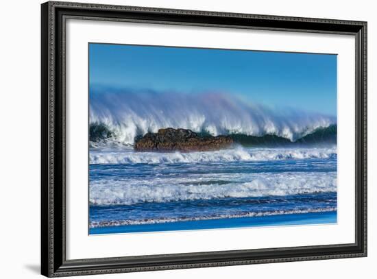 Waves in Cayucos I-Lee Peterson-Framed Photo