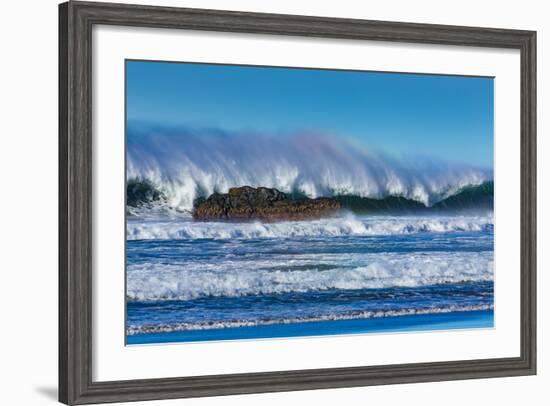 Waves in Cayucos I-Lee Peterson-Framed Photo