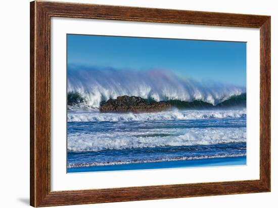Waves in Cayucos I-Lee Peterson-Framed Photo