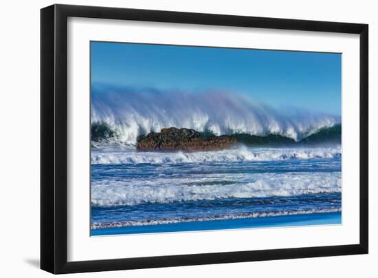 Waves in Cayucos I-Lee Peterson-Framed Photo