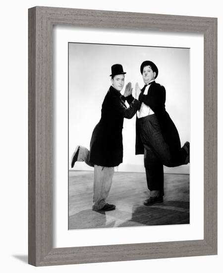 Way Out West, Stan Laurel, Oliver Hardy, 1937-null-Framed Photo