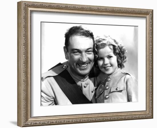 Wee Willie Winkie, Victor McLaglen, Shirley Temple, 1937-null-Framed Photo