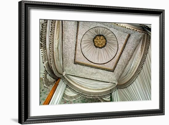 Wellington Bed, Chatsworth House, Derbyshire-null-Framed Photographic Print