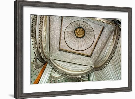 Wellington Bed, Chatsworth House, Derbyshire-null-Framed Photographic Print