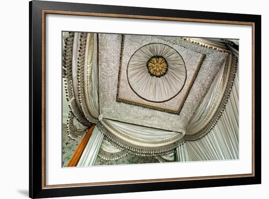 Wellington Bed, Chatsworth House, Derbyshire-null-Framed Photographic Print