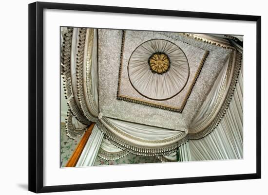 Wellington Bed, Chatsworth House, Derbyshire-null-Framed Photographic Print