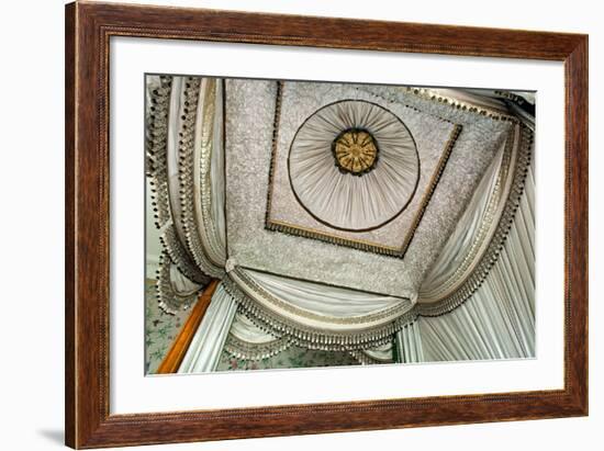 Wellington Bed, Chatsworth House, Derbyshire-null-Framed Photographic Print