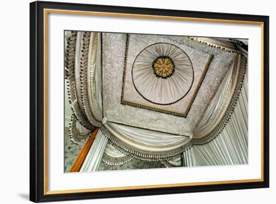 Wellington Bed, Chatsworth House, Derbyshire-null-Framed Photographic Print