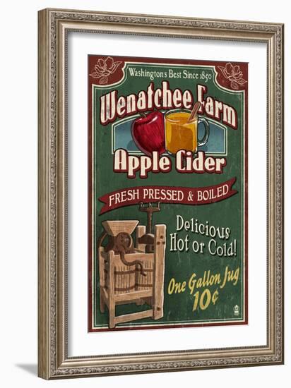 Wenatchee, Washington - Apple Cider-Lantern Press-Framed Art Print