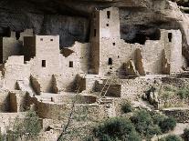 Mesa Verde Native American cliff dwelling site, Colorado, USA-Werner Forman-Photographic Print