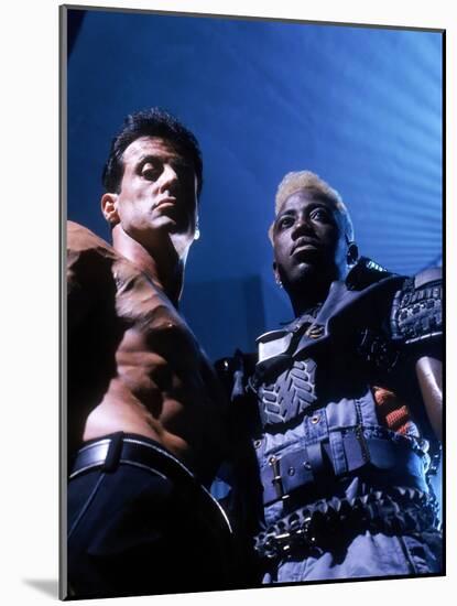 WESLEY SNIPES; SYLVESTER STALLONE. "Demolition Man" [1993], directed by MARCO BRAMBILLA.-null-Mounted Photographic Print